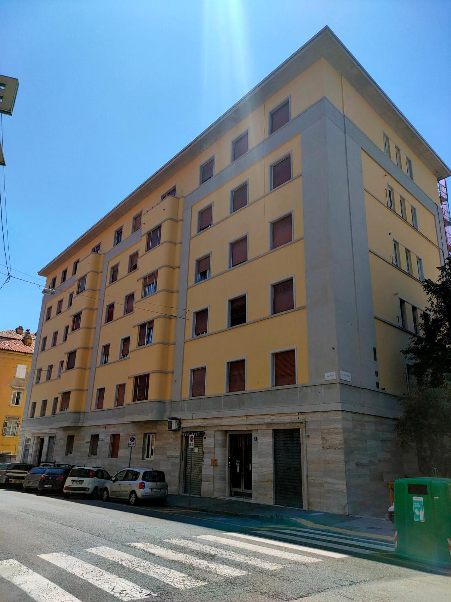 Trieste Living Bagian luar foto